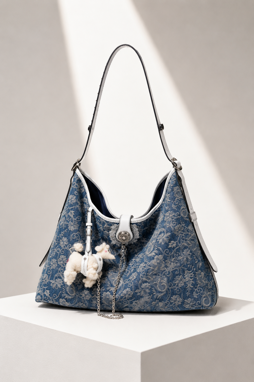 Hareloom Carryall - Indigo Frost